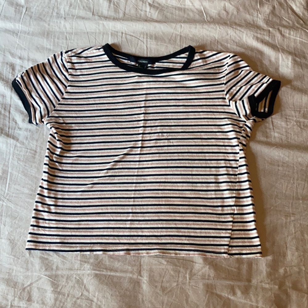 Forever 21 t-shirt